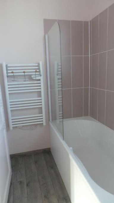 Maison 4 Chambres 12 Pers A 2,8Km Du Circuit Et Proche Bouleries Jump ルマン エクステリア 写真